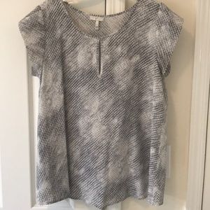 JOIE SILK SNAKE SKIN PRINT SHORT SLEEVE